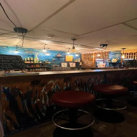 Hotel Cit'hotel Le Montreal 2*