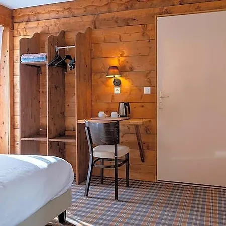 Hotel Cit'hotel Le Montreal 2*