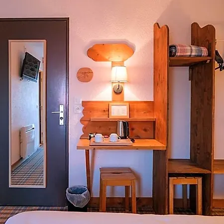 Cit'hotel Le Montreal Hotel 2*