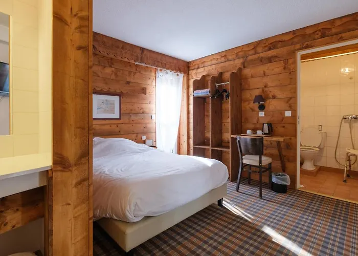 Cit'hotel Le Montreal Hotel 2*